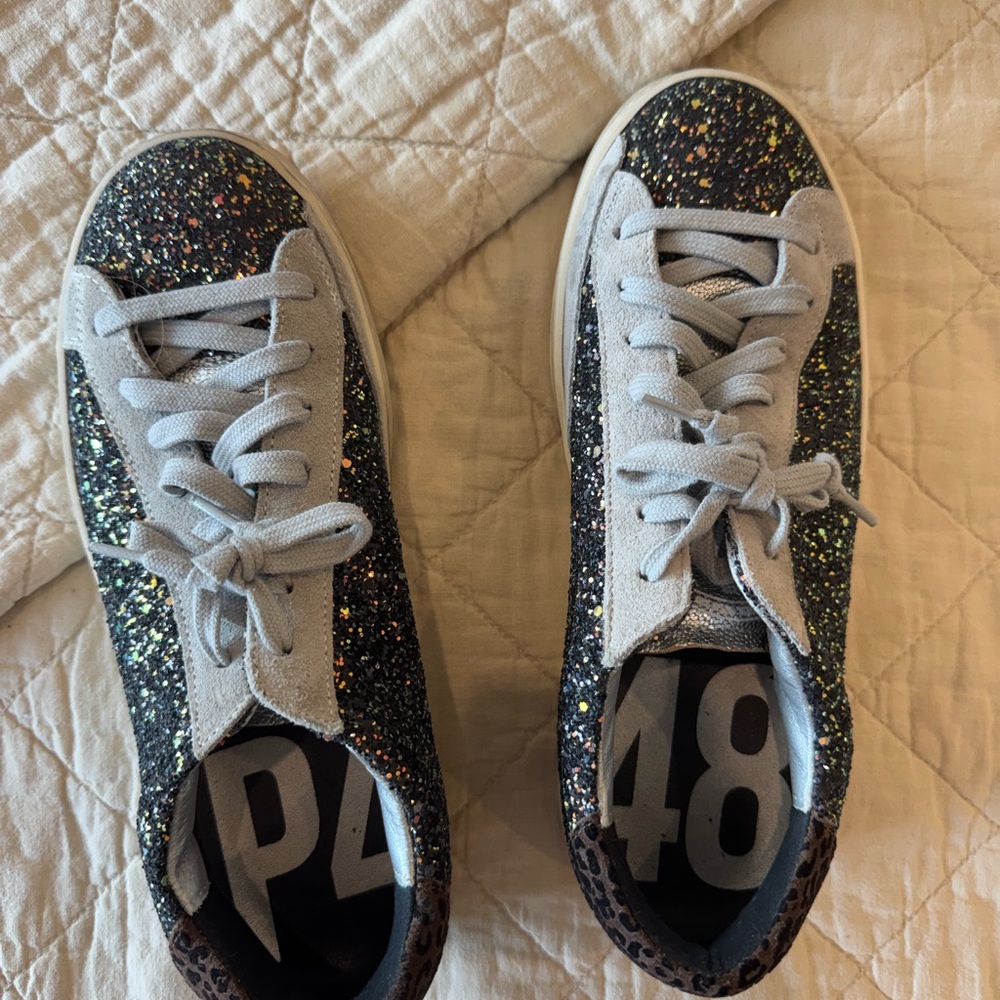Womens P448 Glitter Black Low-Top Sneakers with Gray Accents